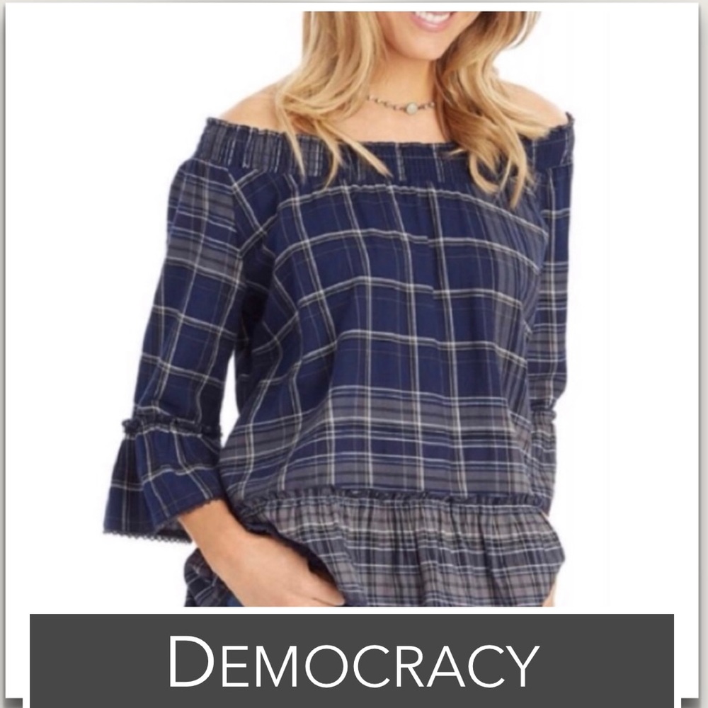 Democracy Blouse NWOT Drop Waist, Subtle Ruffle, Navy & Green Plaid Size Small